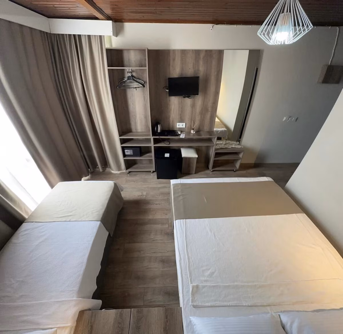 Triple Oda Balkonlu
